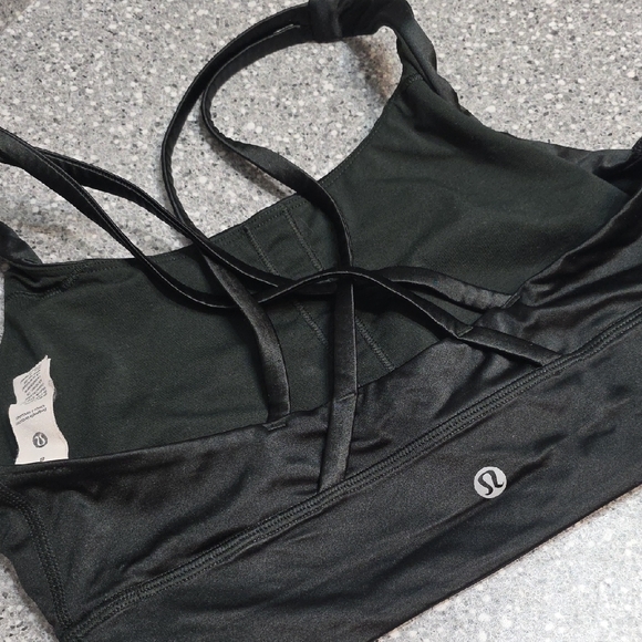 NWOT Lululemon Athletica Black Sports Top - Picture 6 of 6